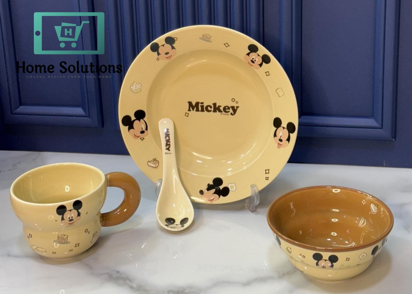 DISNEY Mickey & Friends Dinnerware Meal Set - 6 Pieces - Mickey Mouse