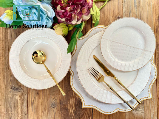 Johnson Brothers Style Plate Set