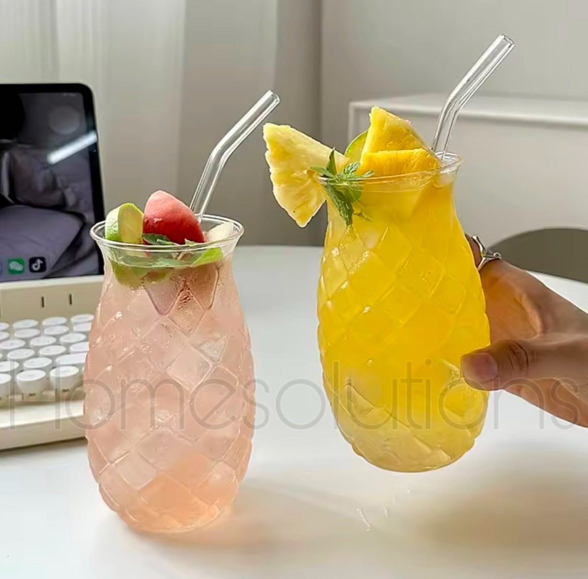 Pineapple Shape Borosilicate Glass with Glass Straw