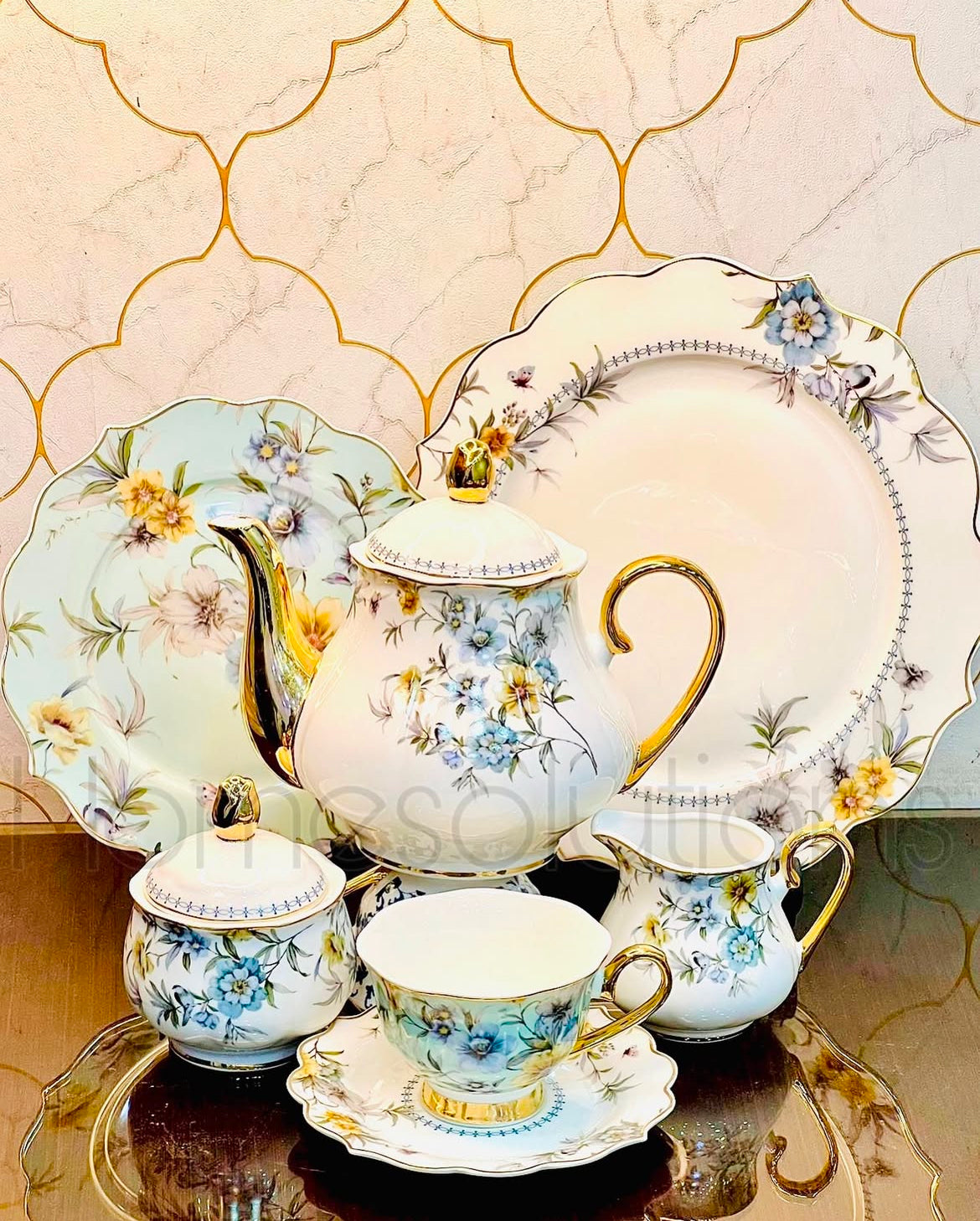 Fine Bonechina Elegant Tea Set - 24 Pieces - 6 Person Serving