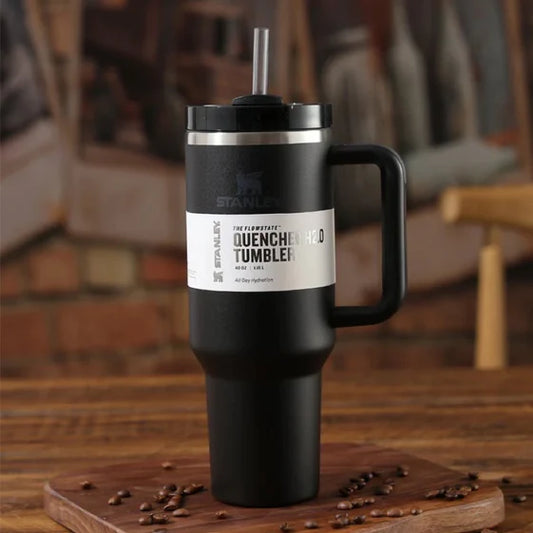 StanleyThe Quencher H2.0 FlowState™ Tumbler | 40 OZ | Black