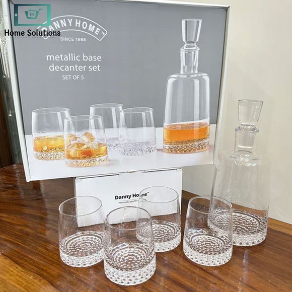 Danny Home Glass Decanter Set 5 Pcs 2 Danny Home Glass Decanter Set with One Glass Decanter and Four Matching Drinking Glasses